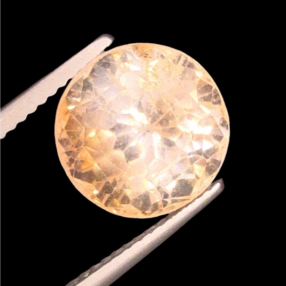 The Perfect Natural Brown Topaz 8.00 Carat Brown Topaz